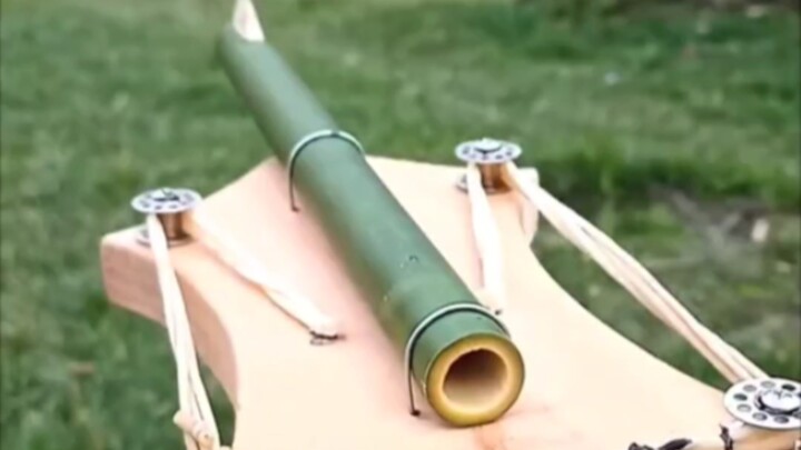 The more rubber bands, the greater the power? Is this a bow or a crossbow?