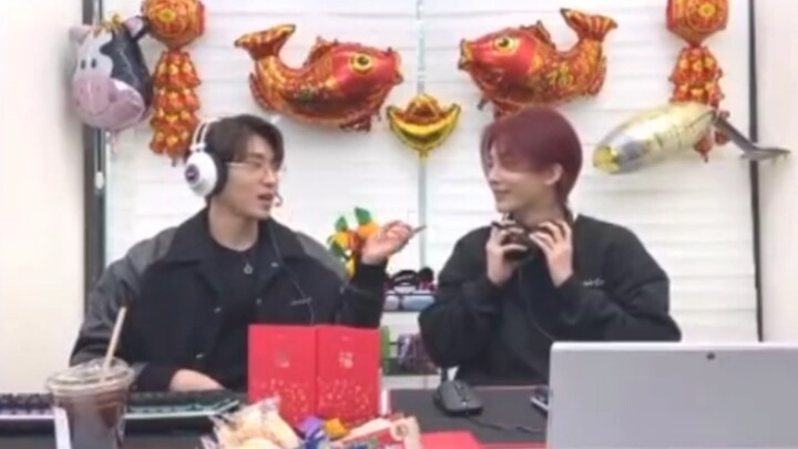 Translation Sister: I’m obsessed! I’m obsessed!