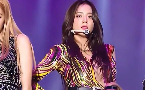 Is it really Mai who is gay? #jisoo