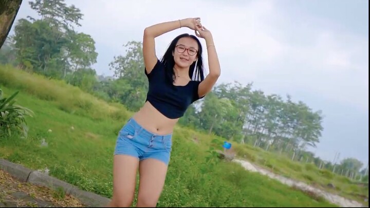 DJ KICAU MANIA REMIX TIKTOK 2026 FULL BASS JEDAG JEDUG