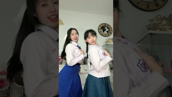 น้องวีว่าเต้น TikTok เก่งมากก! #shorts #tiktok #dance #wiwawawowtv #sister