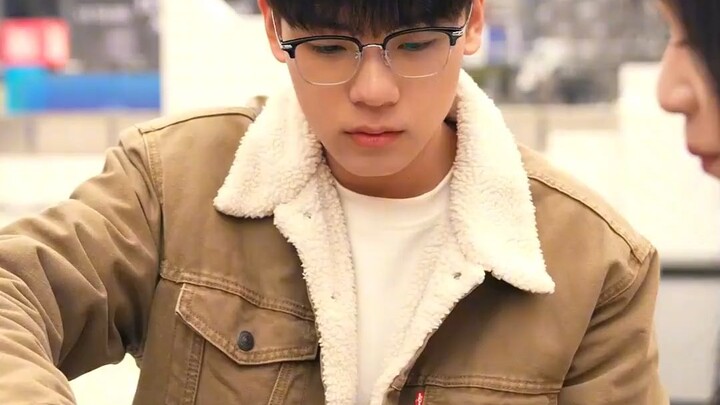 ความรักแอบชอบนั้นช่างเป็นโจทย์ที่ไร้คำตอบจริงๆ
