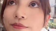 (G)I-DLE 230701 Dora menyiapkan makanan ringan dengan hati-hati