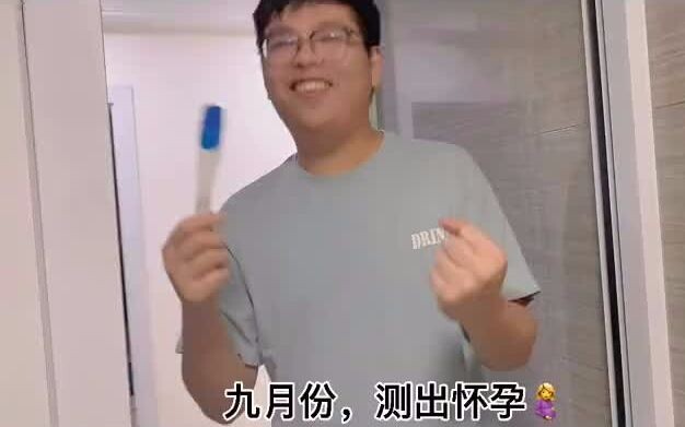 Documenting the 10-month journey of pregnancy—may every woman have a man like this by her side, maki