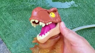 Mainan stres dinosaurus?