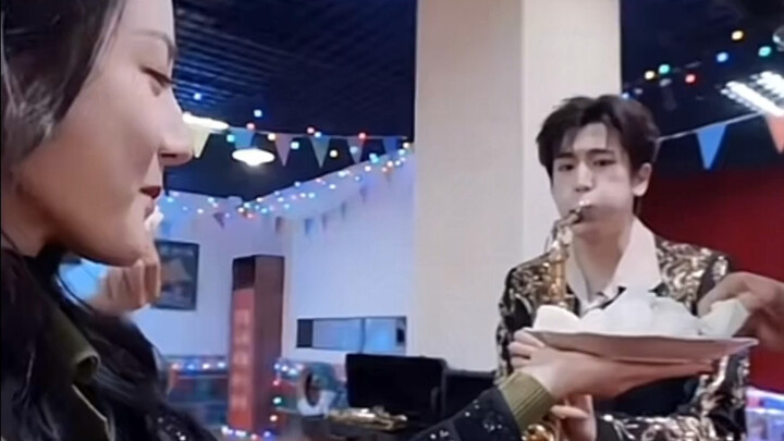 So curious—what does Dilraba’s yogurt curds even taste like❓