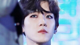 【Byun Baekhyun】A cute compilation of Boss Byun's reactions when caught by the camera at award ceremo