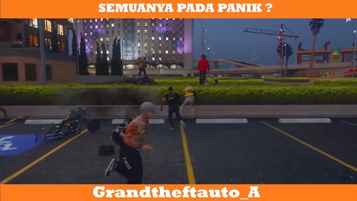 SEMUANYA PADA PANIK GAYS