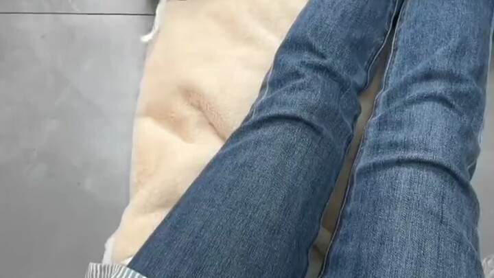 فن استدعاء الجراء. لا يوجد جرو يستطيع رفض "زووووو"، وإذا وجد، فعليك أن تجلس على ركبتيك وتقول "زووووو