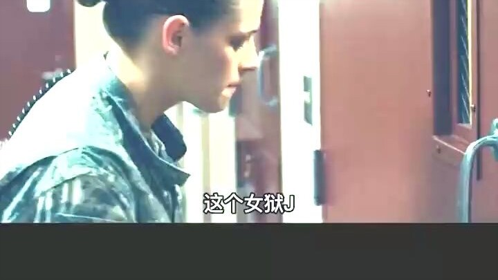 Nhà tù hỗn loạn, phạm nhân ngông cuồng không chịu phục tùng quản giáo, cảnh sát trấn áp bằng cách ph