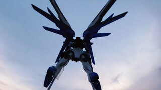 Uji terbang Freedom Gundam yang ketiga (keempat).