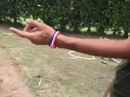 盘点泰国导游爆笑名场面，为什么他能憋住不笑的！