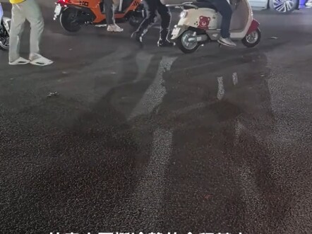 A very calm delivery driver