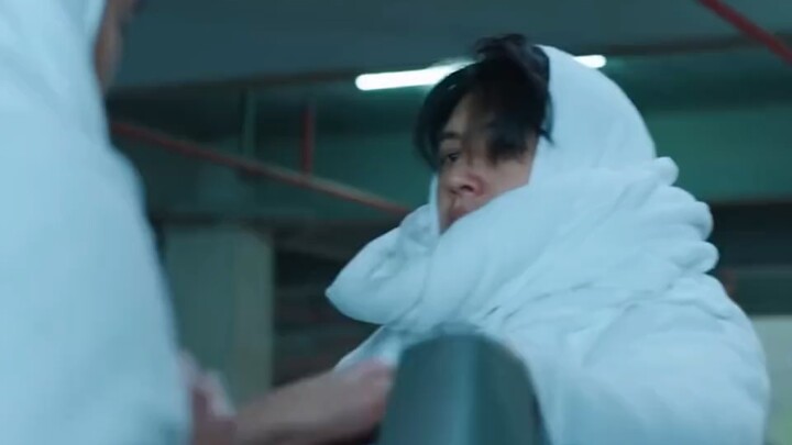 Jangan buru-buru buang mantan setelah putus—siapa tahu dia masih bisa berguna nanti!