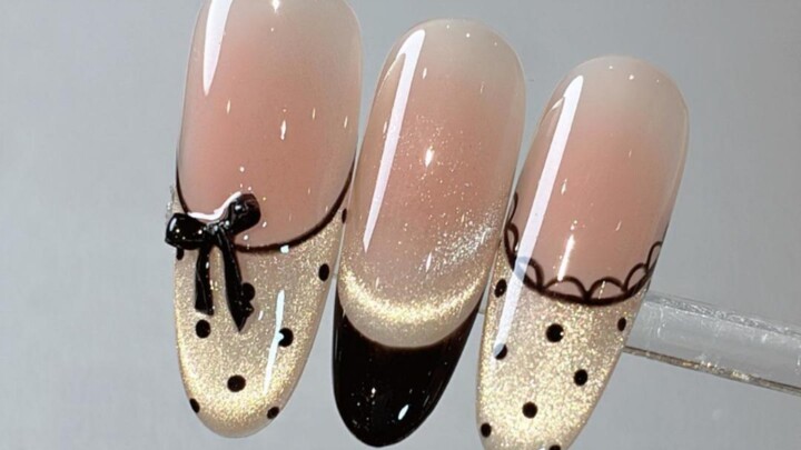 Hướng dẫn làm nail mắt mèo vàng phong cách Pháp đính ren đây rồi!
