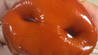 It seems like there are blackheads...