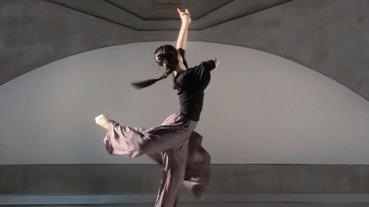 穿过旷野的风 你慢些走