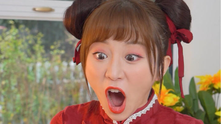 انغمس في تقشير الفراولة! خيّروا كم حبة بذرة تقريبًا؟