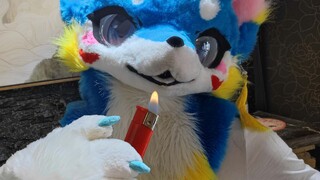 I have nothing to do now. Let me show you how to bite a lighter while wearing fur (っ*´Д`)っ