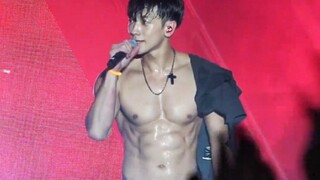 金   泰   希   的   快   乐！！！