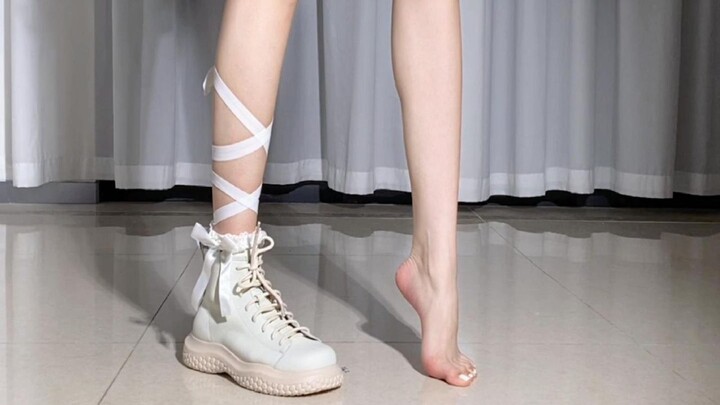 รองเท้าบูทสำหรับสาวหวานนี่แหละ🍒 หัวรองเท้าหน้าสั้นดูเด็กมากเลย👶🏻 #ชีวิตประจำวันของคนรักรองเท้า #ชีวิ