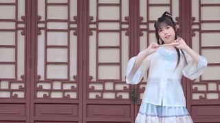Gentle sister fan dance ~ dance a song 🌙 on the strings 🌙 [Yu Xi]
