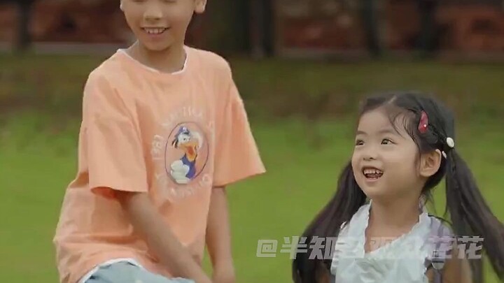 Dreaming back to "Love in Disguise," this scene really looks like a mother-in-law showing her future