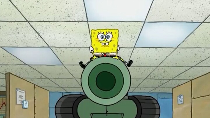 SpongeBob đụng độ với robot và cuối cùng lái xe tăng tiêu diệt nó