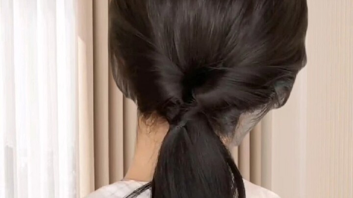 دورة تعلّم تسريحة ذيل الحصان الناعمة والمنخفضة