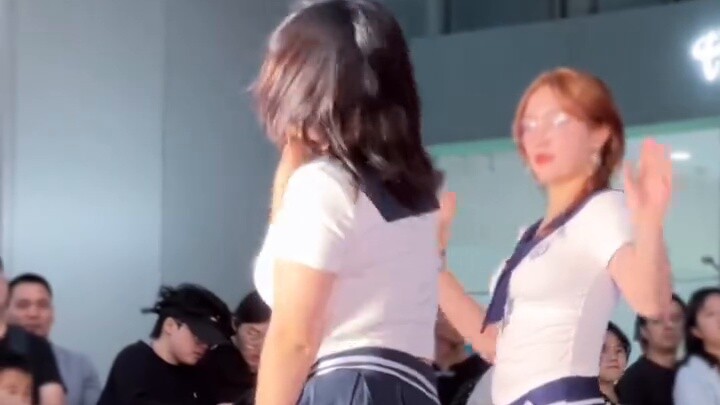 [Cắt nhiều] Nana, thợ làm tóc tóc ngắn số 1 đã trực tuyến!