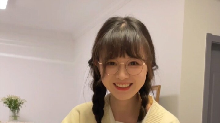 عندما تلعب الماهجونغ وتحنّ صديقتك كثيرًا لرؤيتك تفوز...