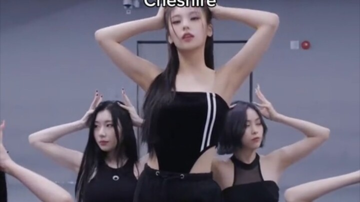 ITZY members' count of times occupying the "center position" in endings