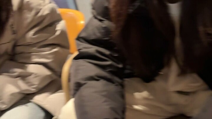 ما العمل مع حماسة الأخت الروحية اليوم وهي تعمل براتب يومي؟