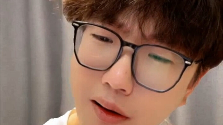 Khi tôi muốn kiểm tra xem bạn gái có bị “đầu óc yêu đương” không