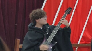 A Hunan university freshman class performed ave mujica