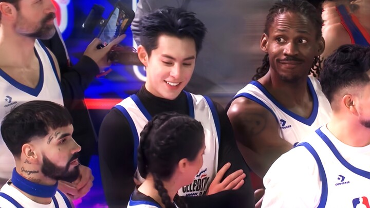 Nuansa drama romantis bak buku pelajaran di lapangan basket! Bener-bener paham deh kenapa cewek-cewe