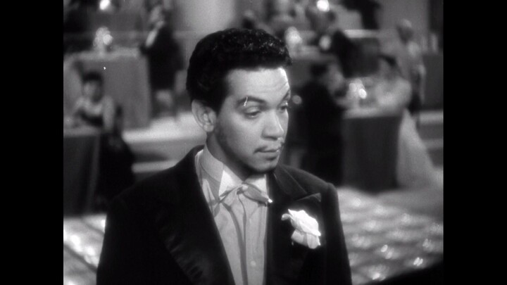 Cantinflas - El Gendarme Desconocido (1941)