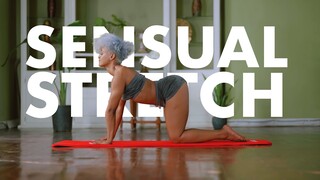 15 Minute Sensual Stretch | Yoga | Meditation | Chriss Fit