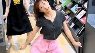 พี่สาวของฉันลงมือแล้ว! ชาเลนจ์เต้น "Don't Touch" ของ TWICE