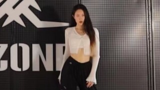 BLACKPINK (JENNIE & ROSÉ) - 'Two Face' Dance Studio Choreography