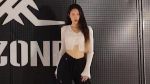 BLACKPINK (JENNIE & ROSÉ) - 'Two Face' Dance Studio Choreography