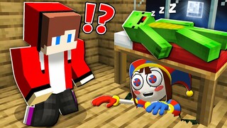 How Pomni DIGITAL CIRCUS DRAGGED Mikey and JJ UNDER THE BED in Minecraft? - Minecraft (Maizen)