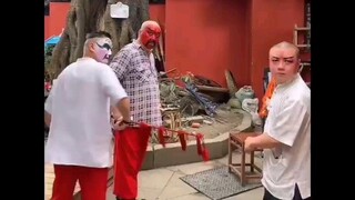 看吧，我师父舍不得打我的