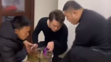 Không đủ để hoàn thành bất cứ điều gì. Nhưng quá đủ để gây rắc rối.