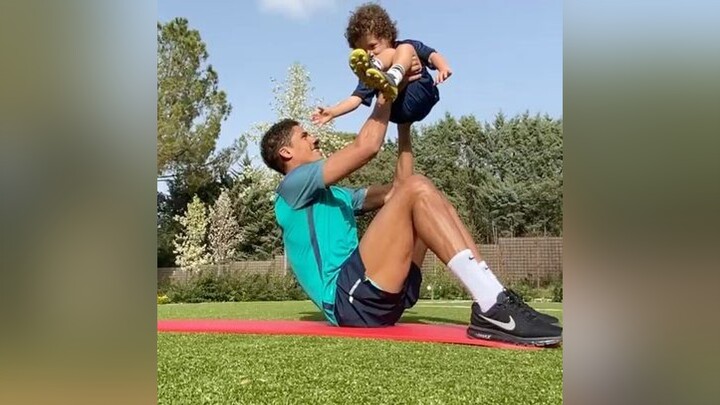 Workout session with Ruben 💪🏾 StayAtHome