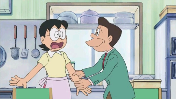 EPS BISU DORAEMON MIRIP CHARLIE CHAPLIN