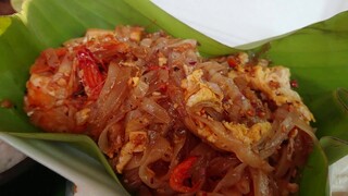 Pad Thai ผัดไทยกุ้งสด ผัดไทยห่อใบตอง