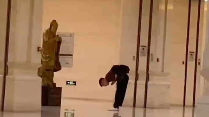 الحياة اليومية لطلاب الجامعات الذكور