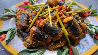 lươn sốt cà ri .món chay.