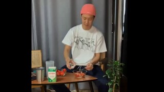 [VLIVE] 위너 WINNER - 이승훈 LEE SEUNG HOON - STRAWBERRY SHAKE MAKING